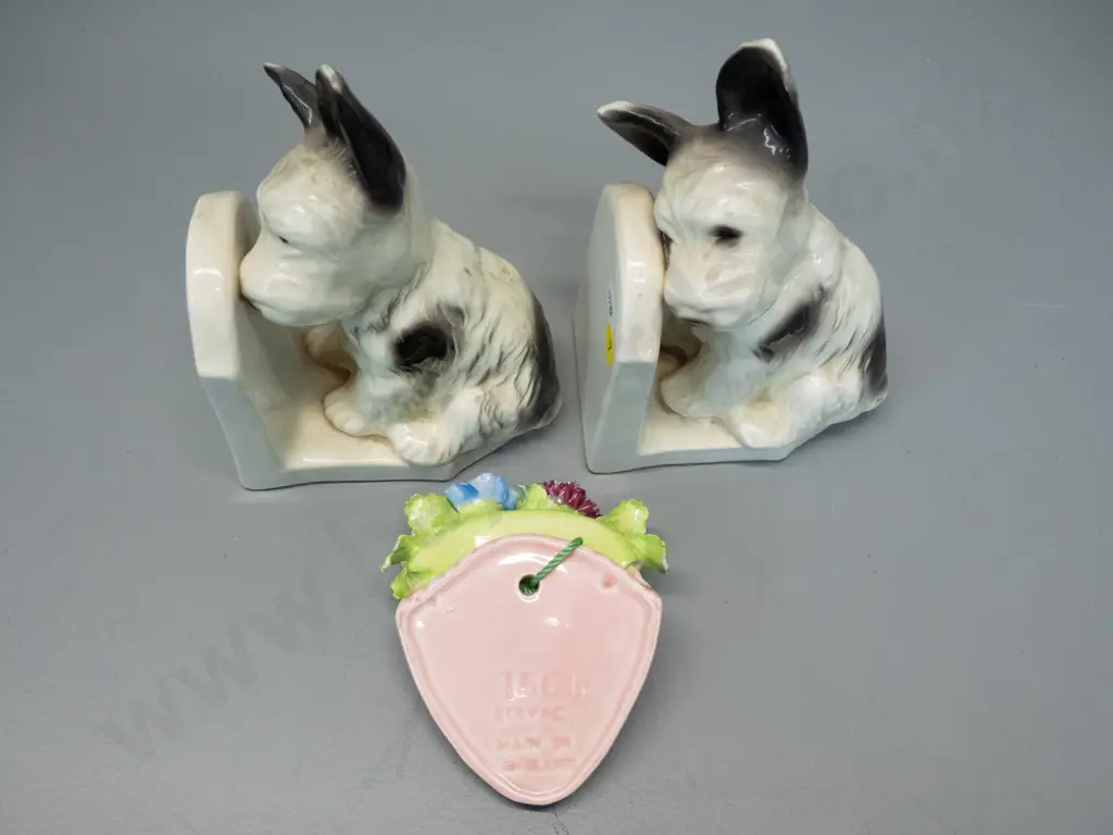 pair of china dog book-ends H- 165 W-110 and a small Sylvac floral wall pocket vase Image 1++