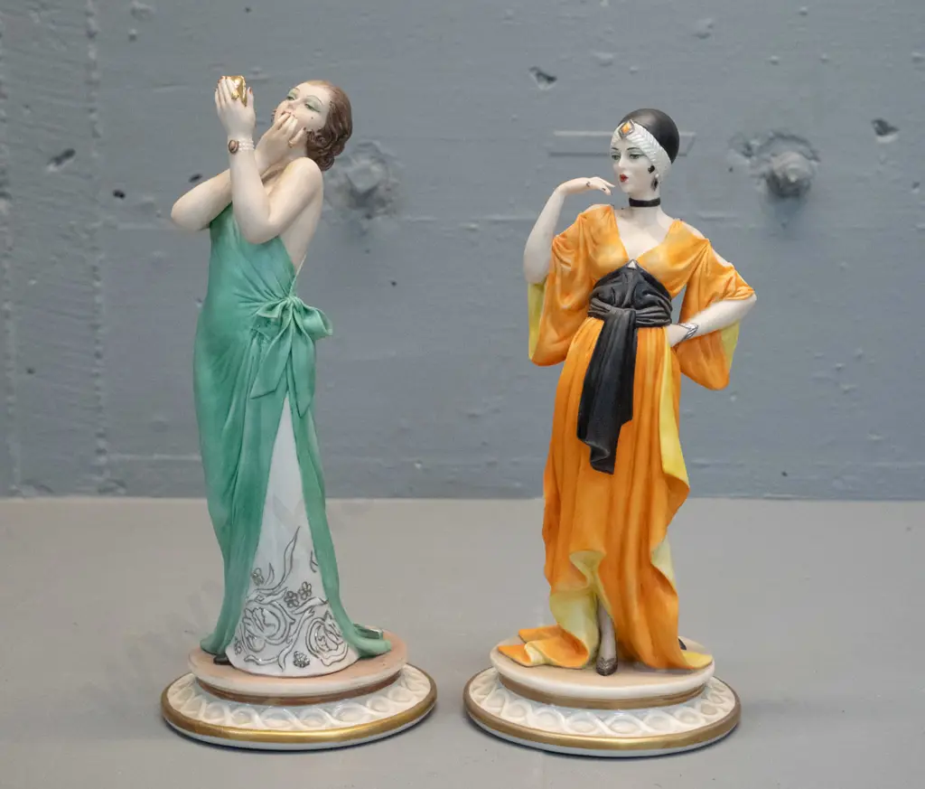 2 Sandro Maggioni Capodimonte vintage themed "Mode Liberty" figurines - 1933 and 1948, H-250 Image 1++