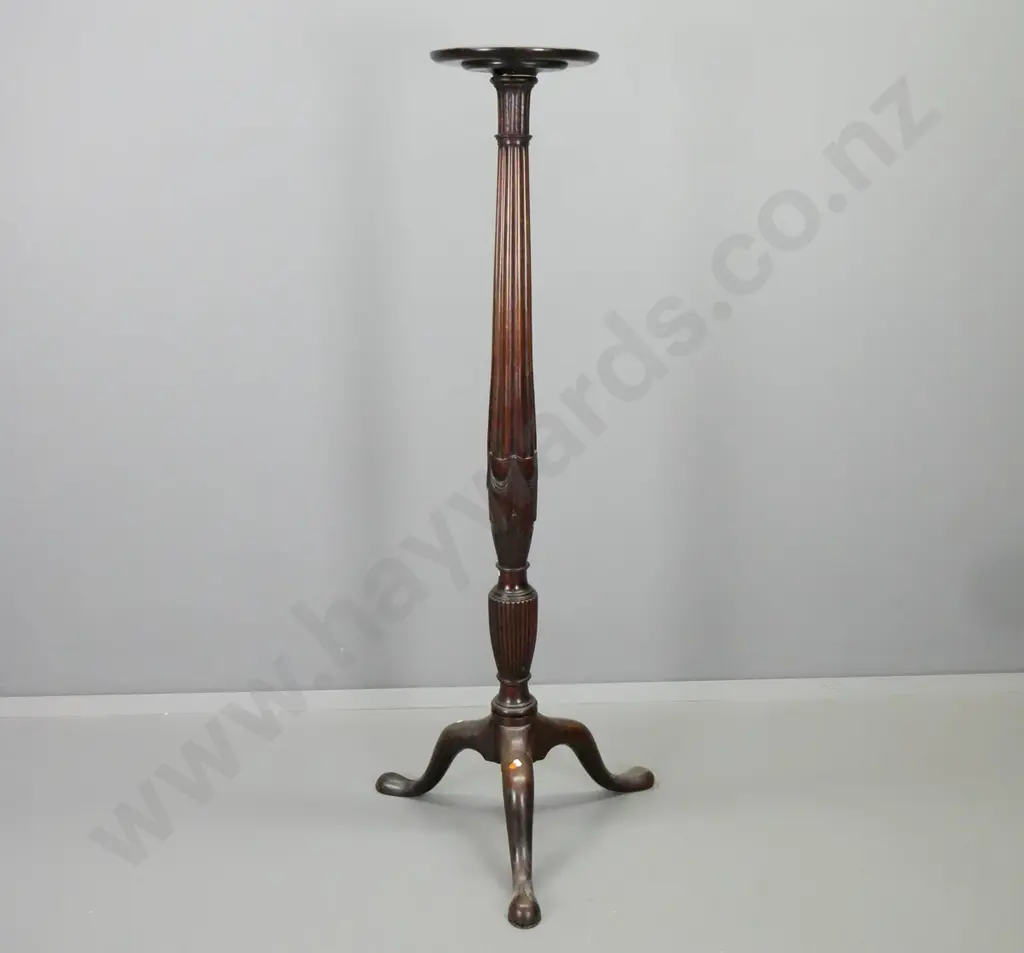 antique 19th century mahogany torchiere stand in Adams style with fluted column, swag decoration, 3 sweeping pad feet - Image 1++