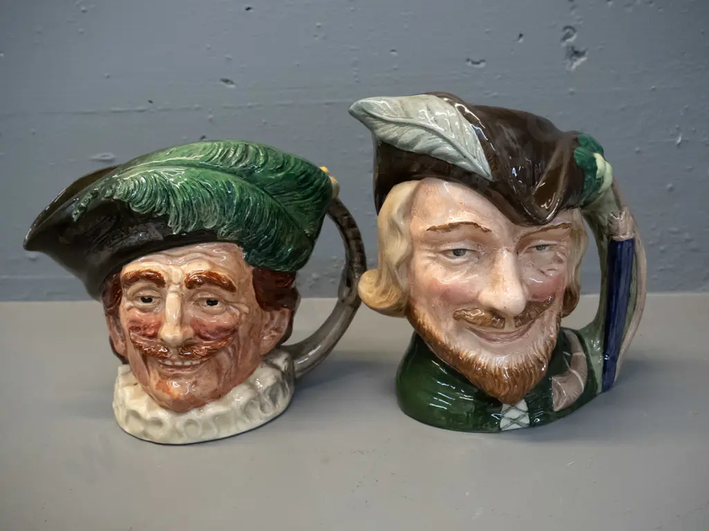 2 large Royal Doulton character jugs - Robin Hood H-190 and The Cavalier Image 1++