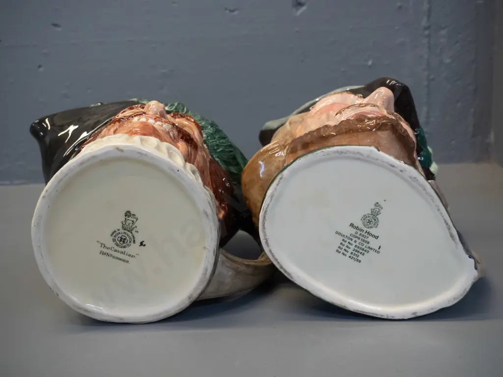 2 large Royal Doulton character jugs - Robin Hood H-190 and The Cavalier Image 1++