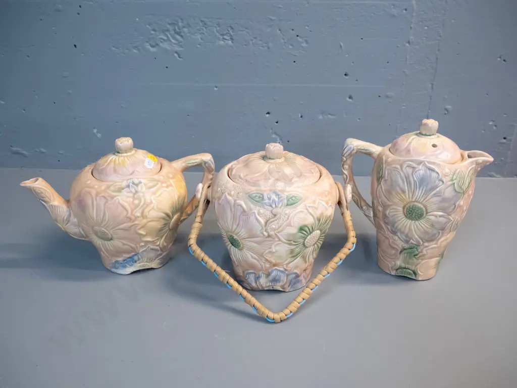 3 pieces of vintage Kensington Sunflower ware - teapot, coffee pot H-220 and biscuit barrel Image 1++