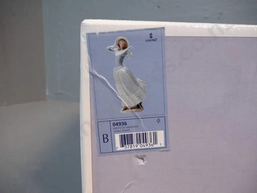 Lladro large figurine "Spring Breeze" No. 4936 H-360 with original box Image 1++
