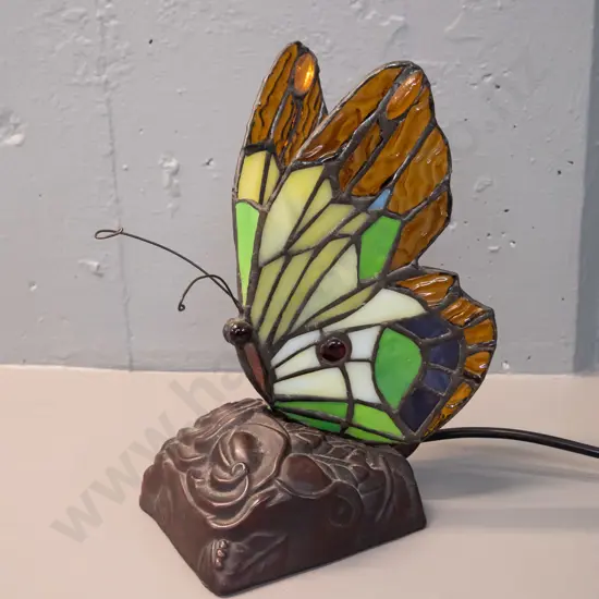Tiffany style leadlight butterfly table lamp on cast metal base H-250 L-170