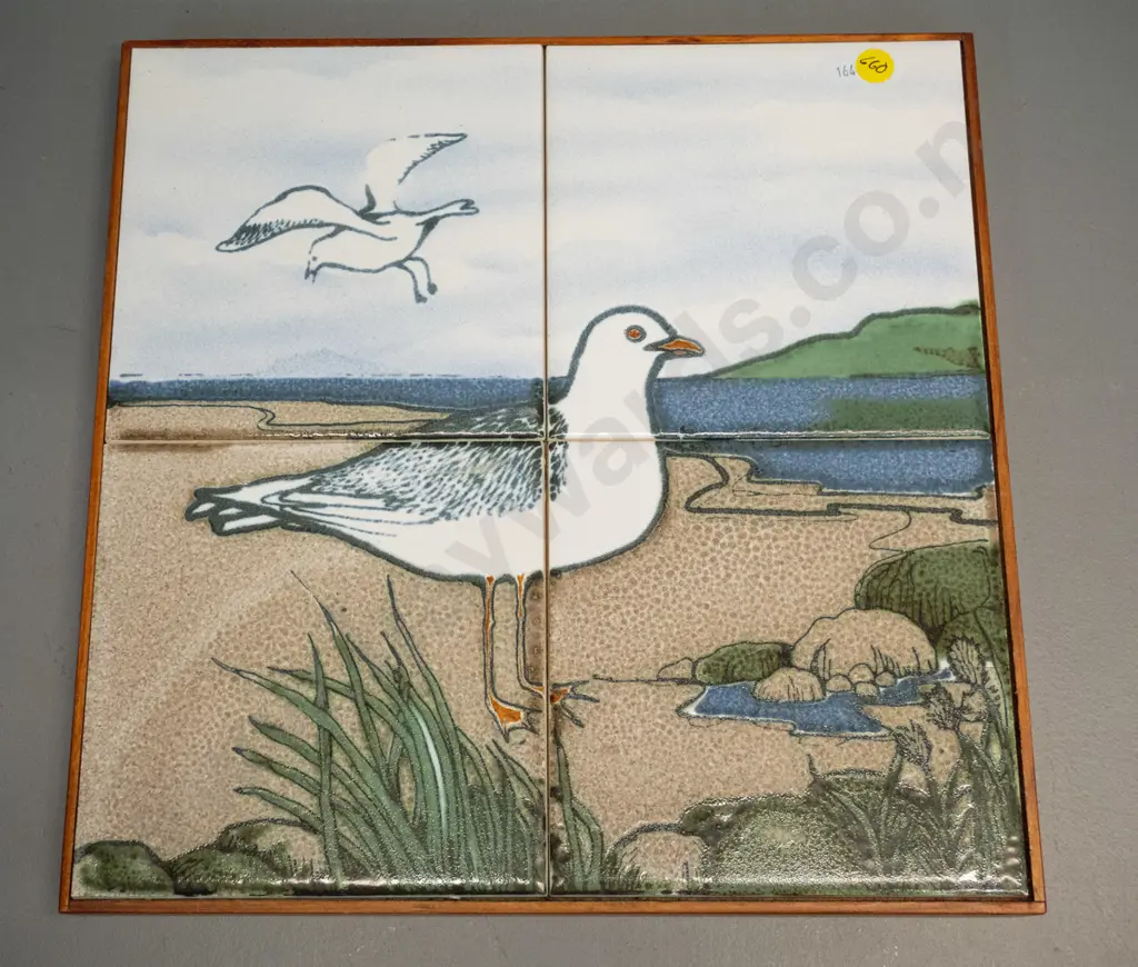 4-part seagull scene on tiles, loosely set in timber frame 320 x 320 Image 1++
