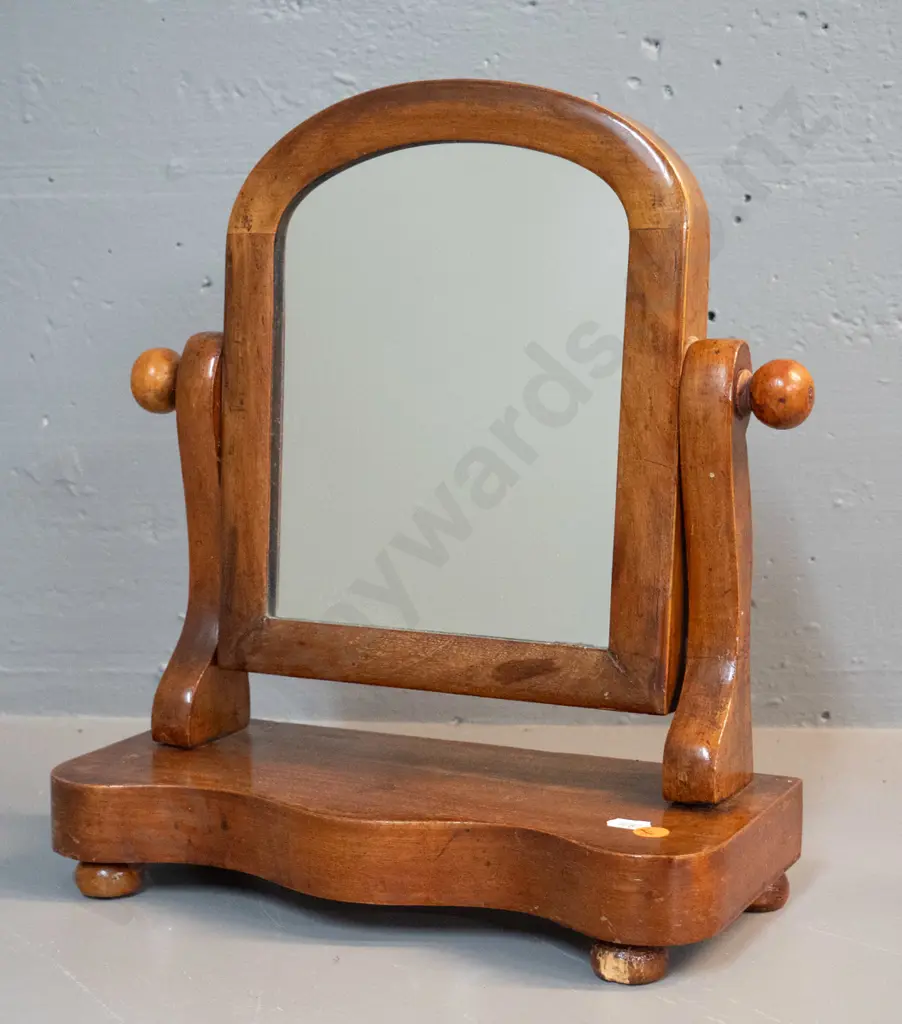 vintage small mahogany dressing table mirror - chip to front leg H-350 W-310 Image 1++