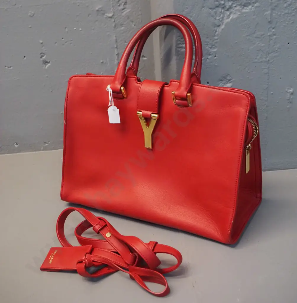 Yves Saint Laurent red leather hand bag with detachable strap - some wear and rubbing H-220 W300. NOT AUTHENTICATED Image 1++