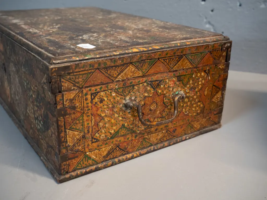 vintage Indian storage or trinket boxes with hinged lids - overall wear, some damage, larger is H-150 W-305 D-200 Image 1++