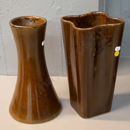 2 Benhar? pottery vases - one waisted, one quatrefoil shaped - both H-260