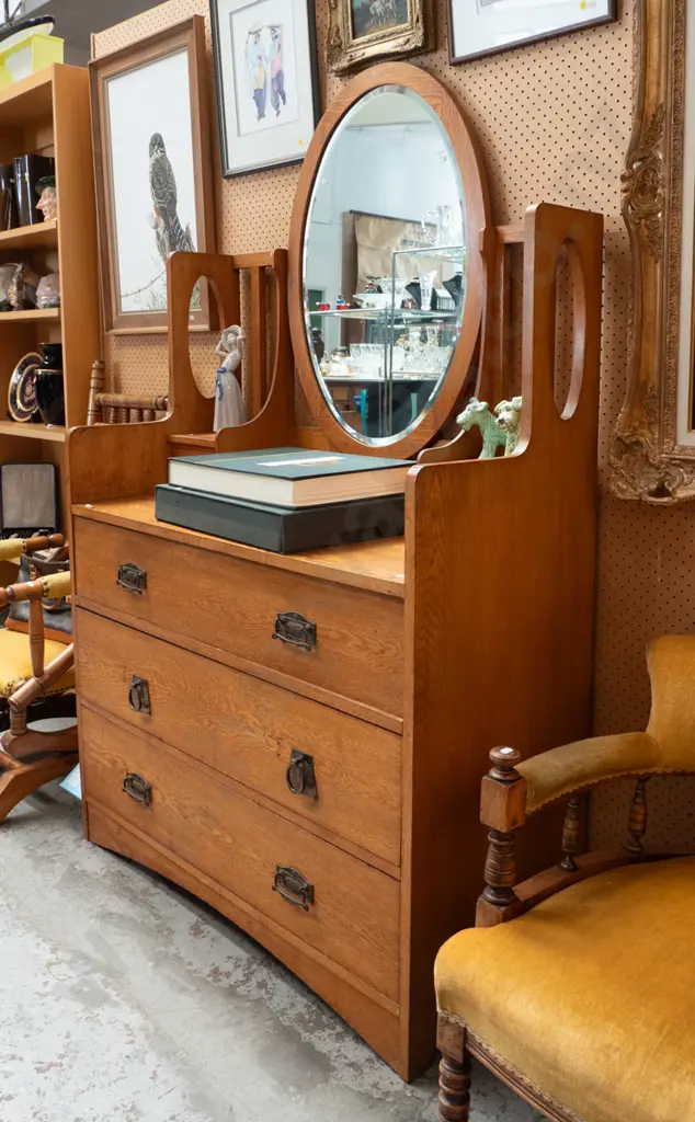 oak arts & crafts mirror-back dresser with oval bevelled mirror, 3 drawers in base, 2 small top drawers, mismatched drop Image 1++