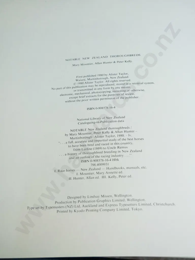 Limited edition book in clamshell case - Notable New Zealand Thoroughbreds - Mountier, Hunter & Kelly, 1980 Image 1++