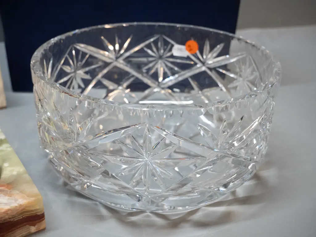 Mappin & Webb heavy cut crystal salad bowl D-200 and a boxed Ronson onyx marble dish/ashtray Image 1++