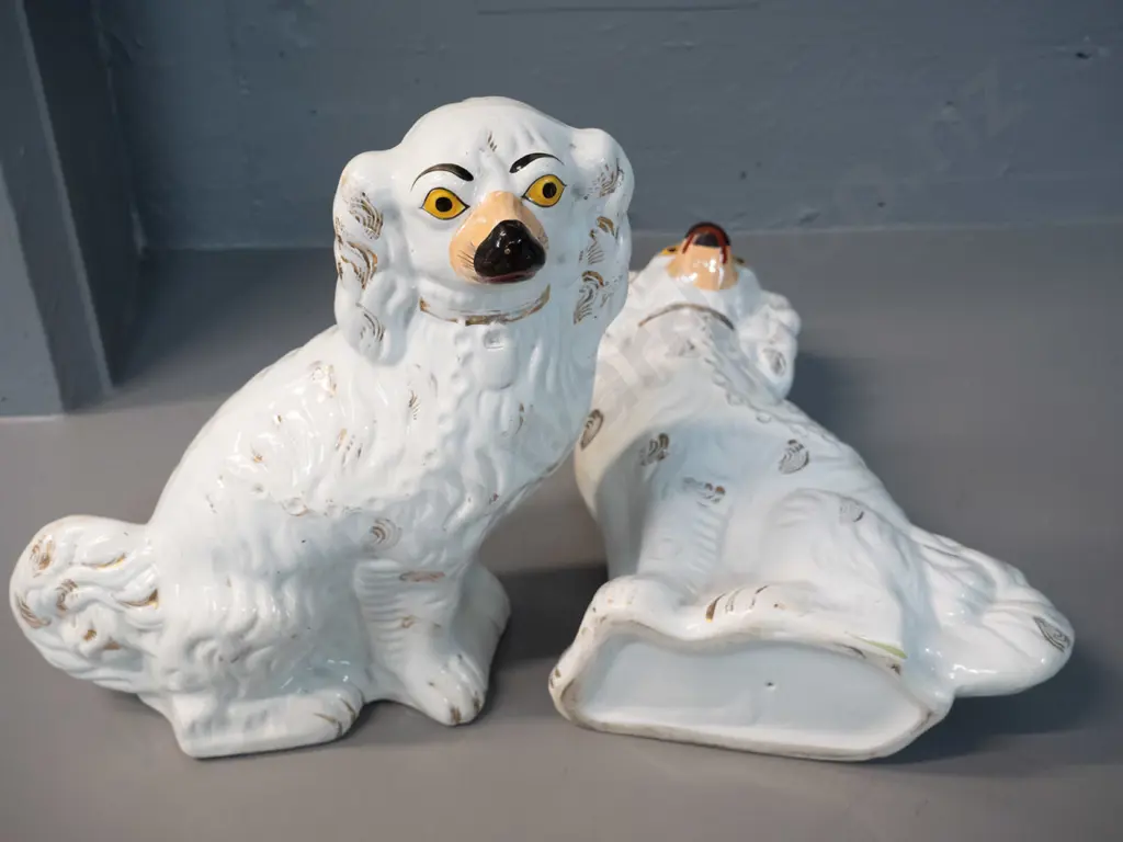 pair of Staffordshire dogs H-290 W-210 Image 1++