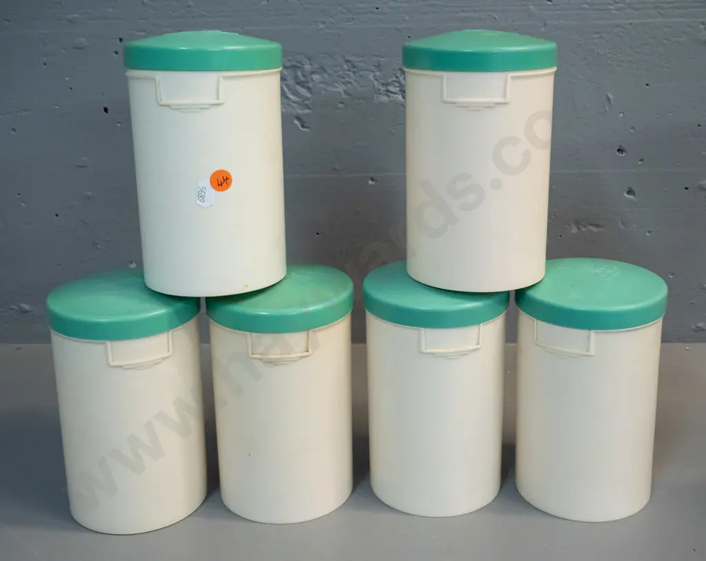 6 plastic Tiger Tea canisters H-170 - cream with green lids Image 1++