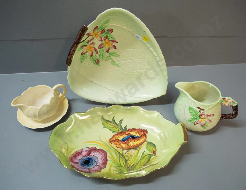 4 pieces Carlton Ware - lustre biscuit dish, buttercup small sauce boat, dogwood pattern plate and jug Image 1++