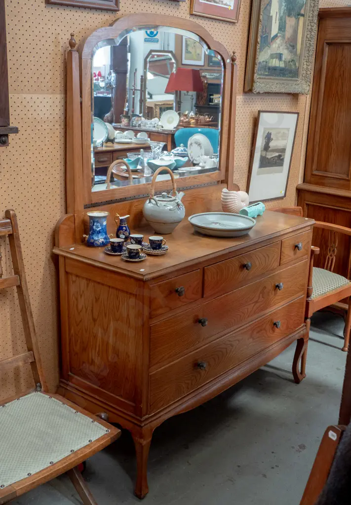 vintage oak & elm dresser with shaped framed bevelled edge mirror, 5 drawers w/ bakelite handles. Plywood back has borer Image 1++
