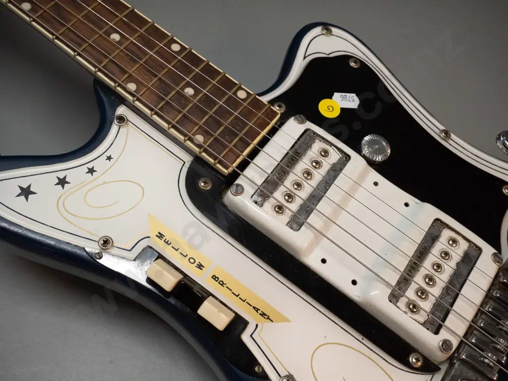 Commodore electric guitar and case, made in New Zealand circa 1962 according to note - with Vibratone. Foam inside gone Image 1++