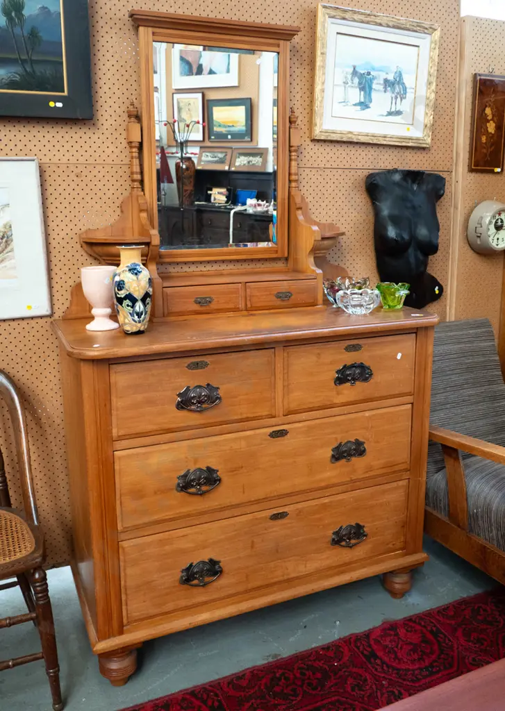 colonial rimu dresser with bevelled edge mirror, turned supports and candle stands above 2 small upper and 4 lower Image 1++