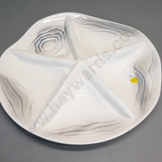 Studio Ceramics NZ sea-star motif segmented dish - marked NZ on base, some crazing D-325