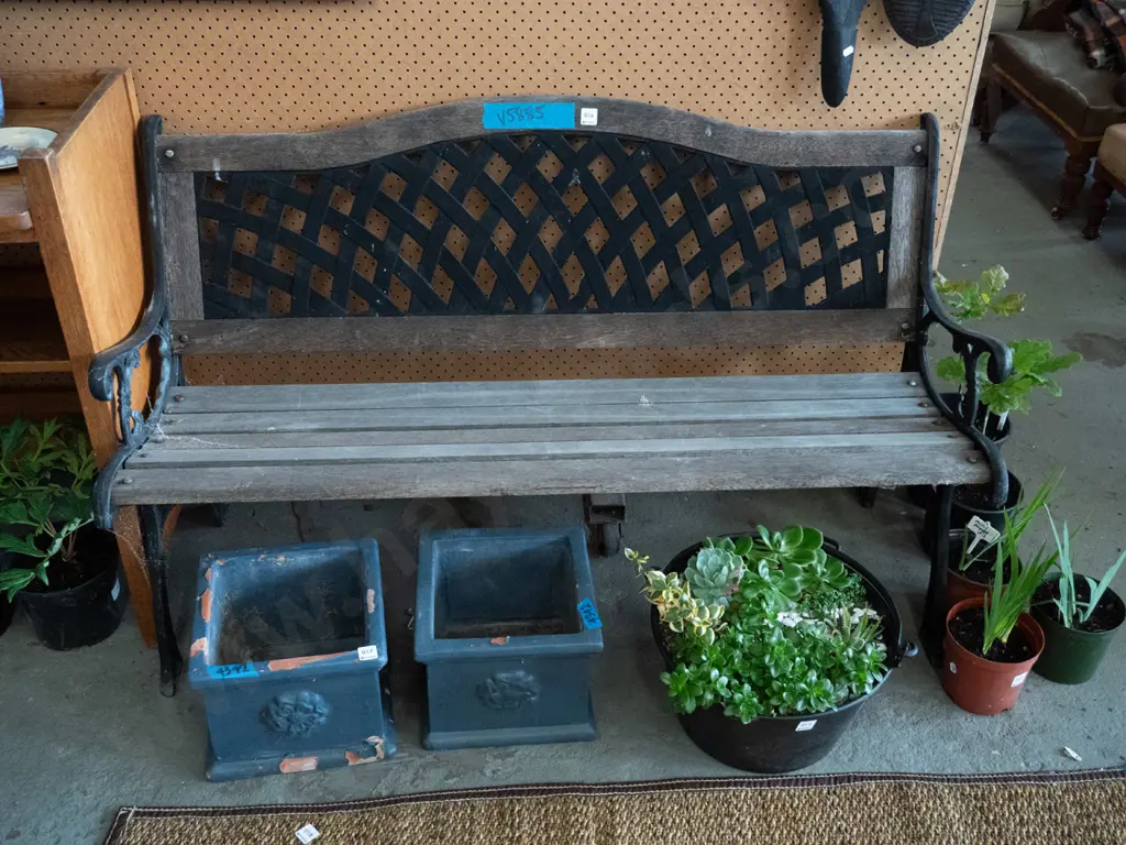 cast iron garden bench seat Image 1++
