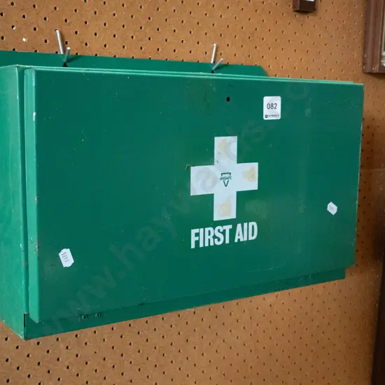 wall mounted first aid kit