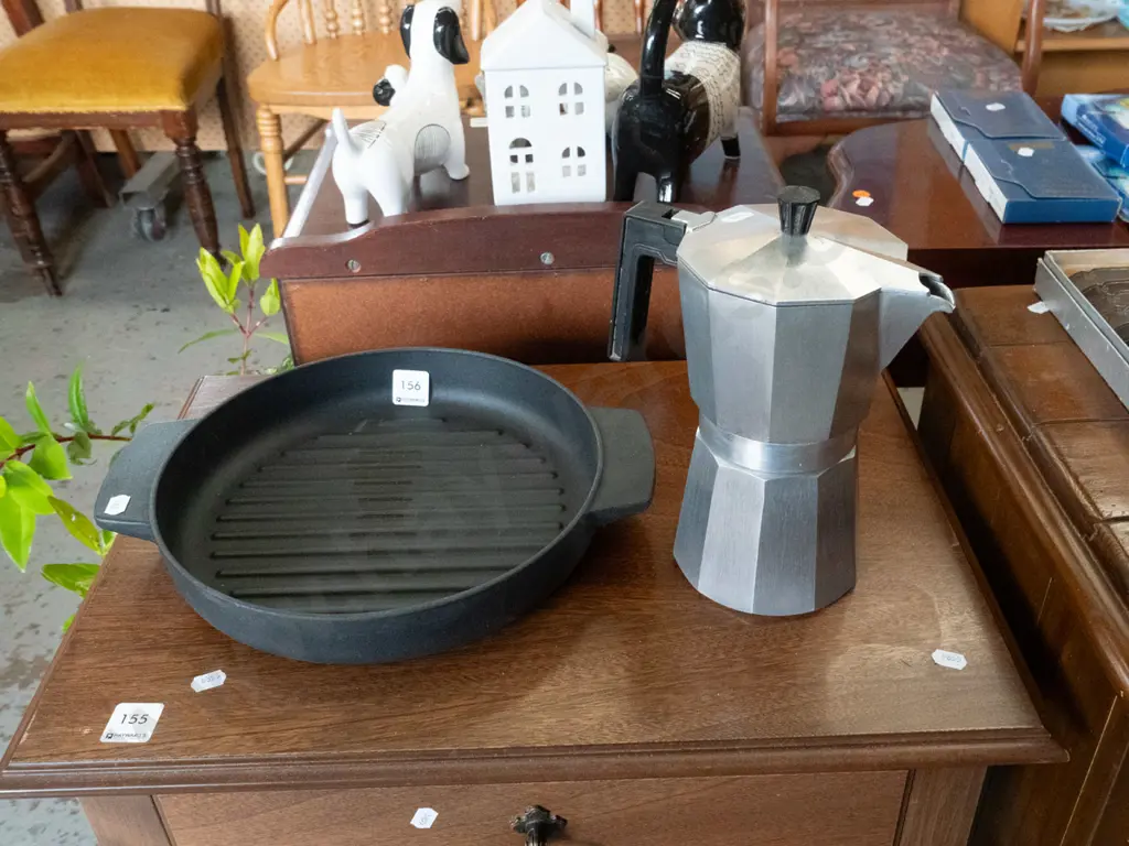 stovetop espresso maker and cast iron baking dish Image 1++