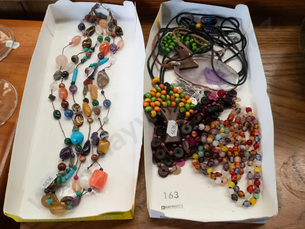 2 trays of necklaces Image 1++