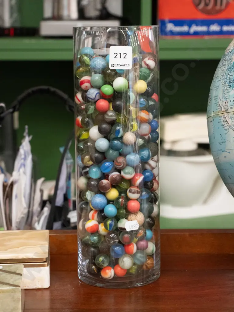 glass vase and marbles H-300 Image 1++