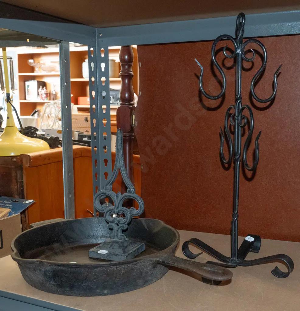 cast iron frying pan, finial, stand Image 1++
