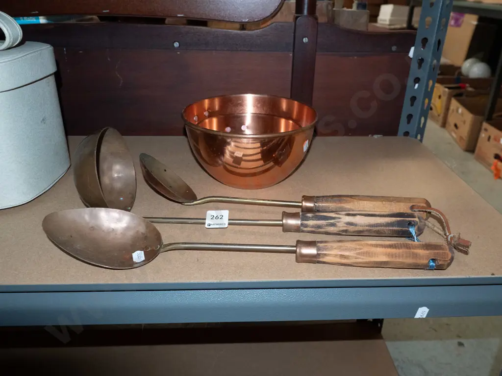 copper bowls, kitchen utensils Image 1++