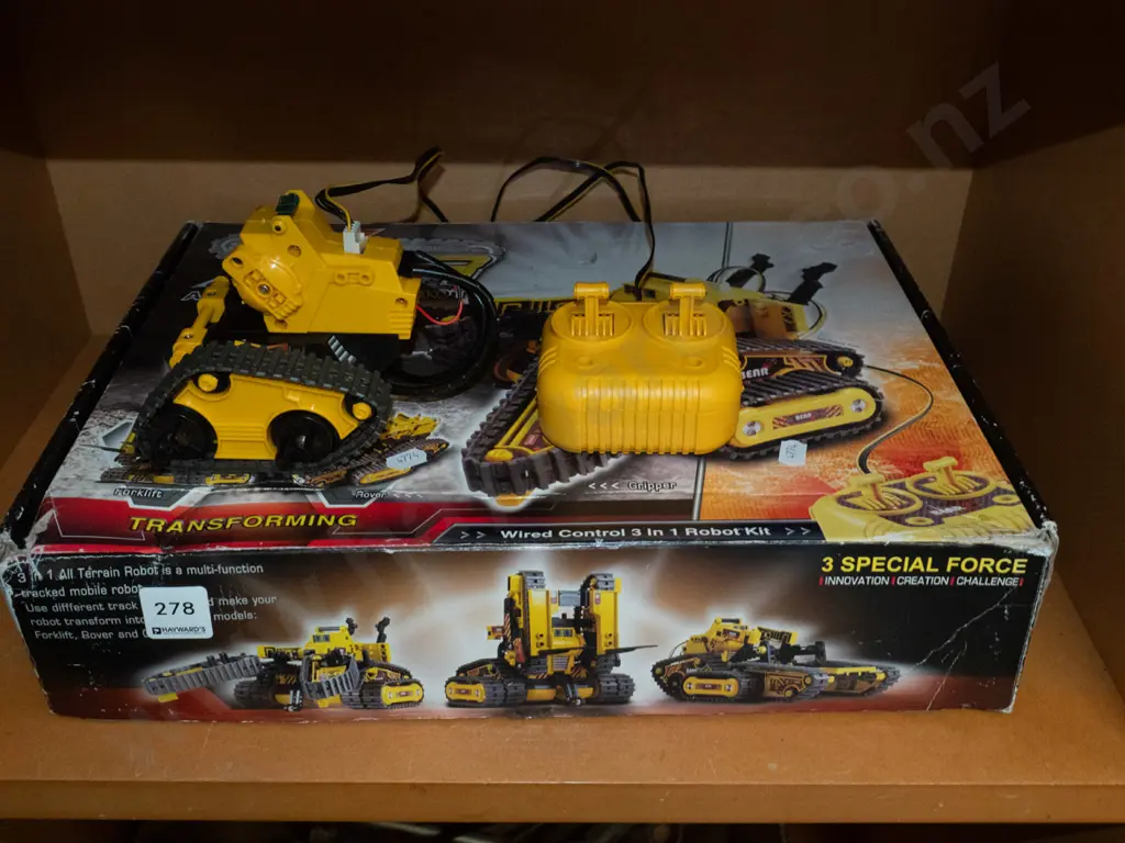 box; all terrain robot kit Image 1++