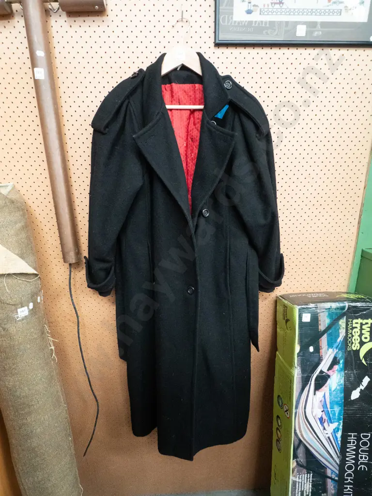 full length woollen coat Image 1++