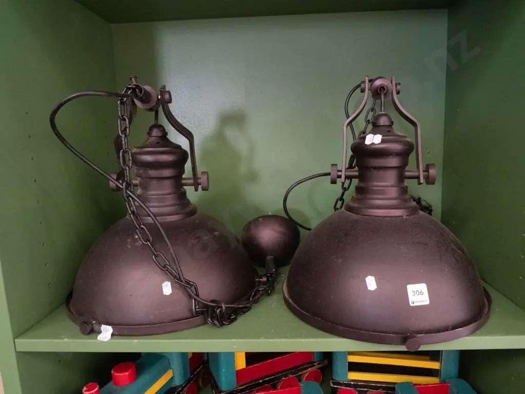 2x industrial themed pendant light fittings H-350 Image 1++