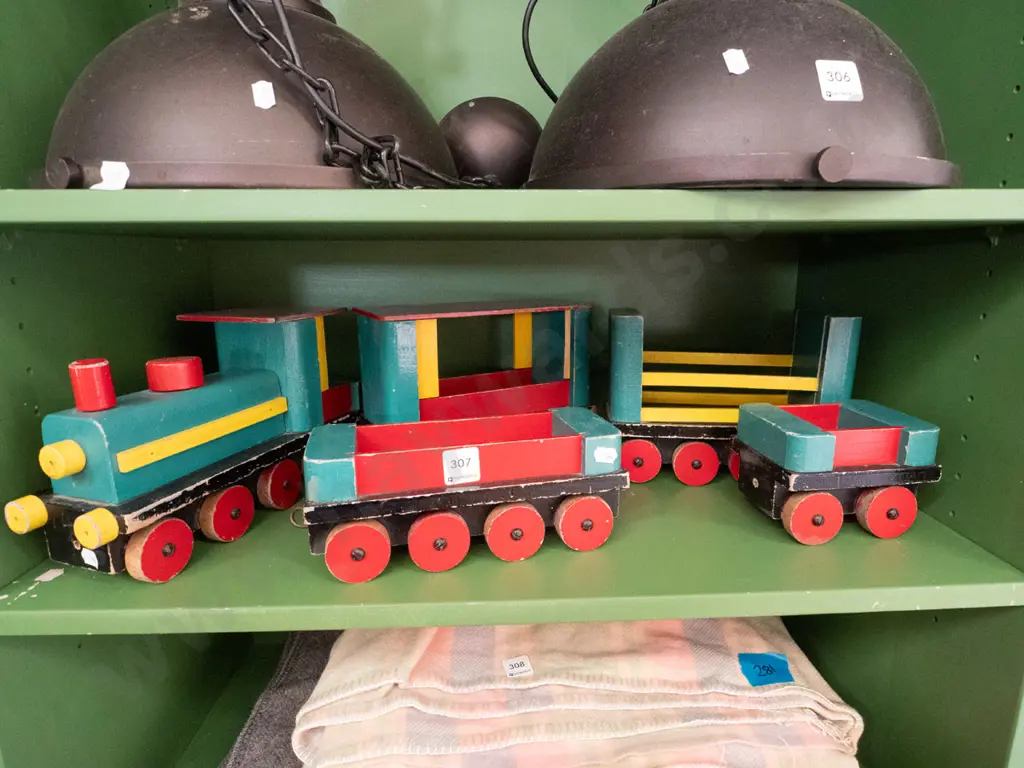 wooden toy trains Image 1++