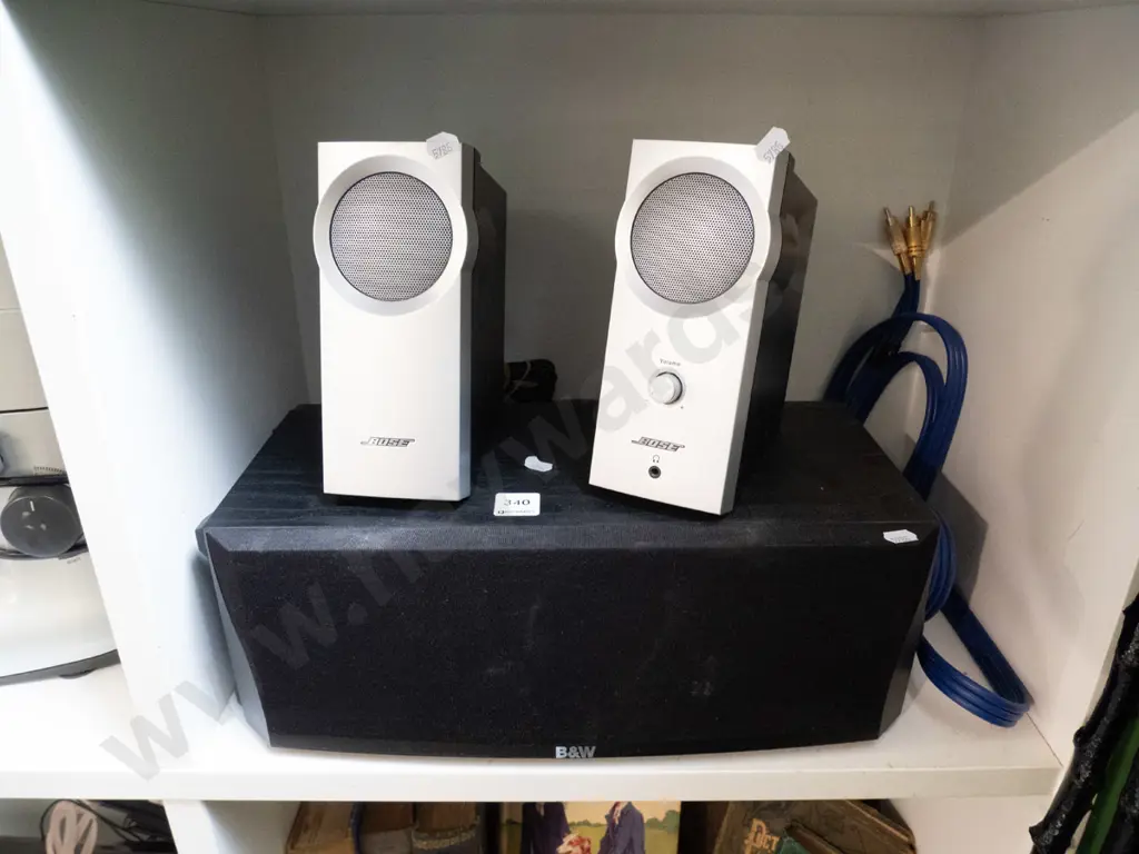 BMW centre speaker, 2x Bose computer speakers Image 1++