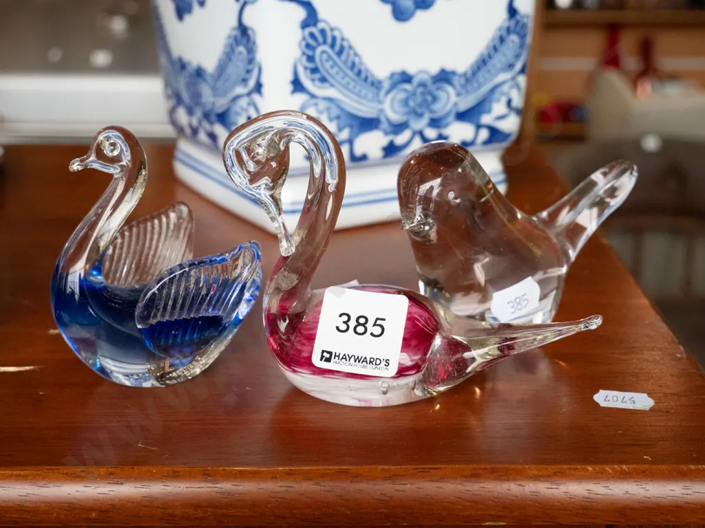 3x glass bird ornaments Image 1++