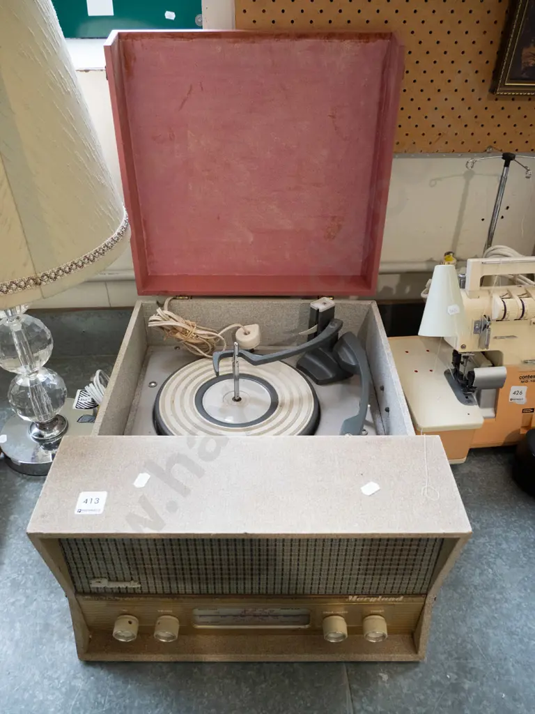 1960s Stewart portable radiogram Image 1++