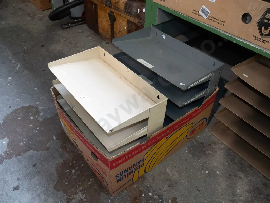 2x vintage metal file desk trays Image 1++