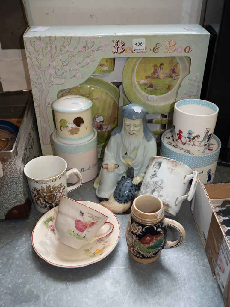 child's boxed dinner set, coffee cups etc Image 1++