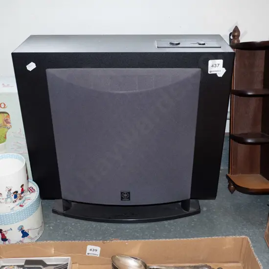 Yamaha sub woofer