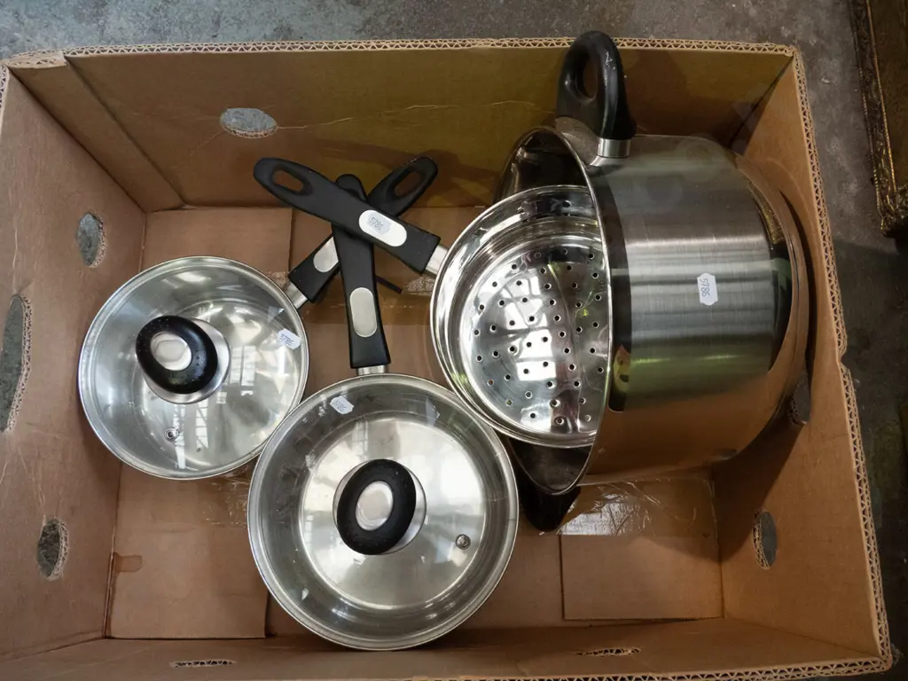 box; various pots Image 1++