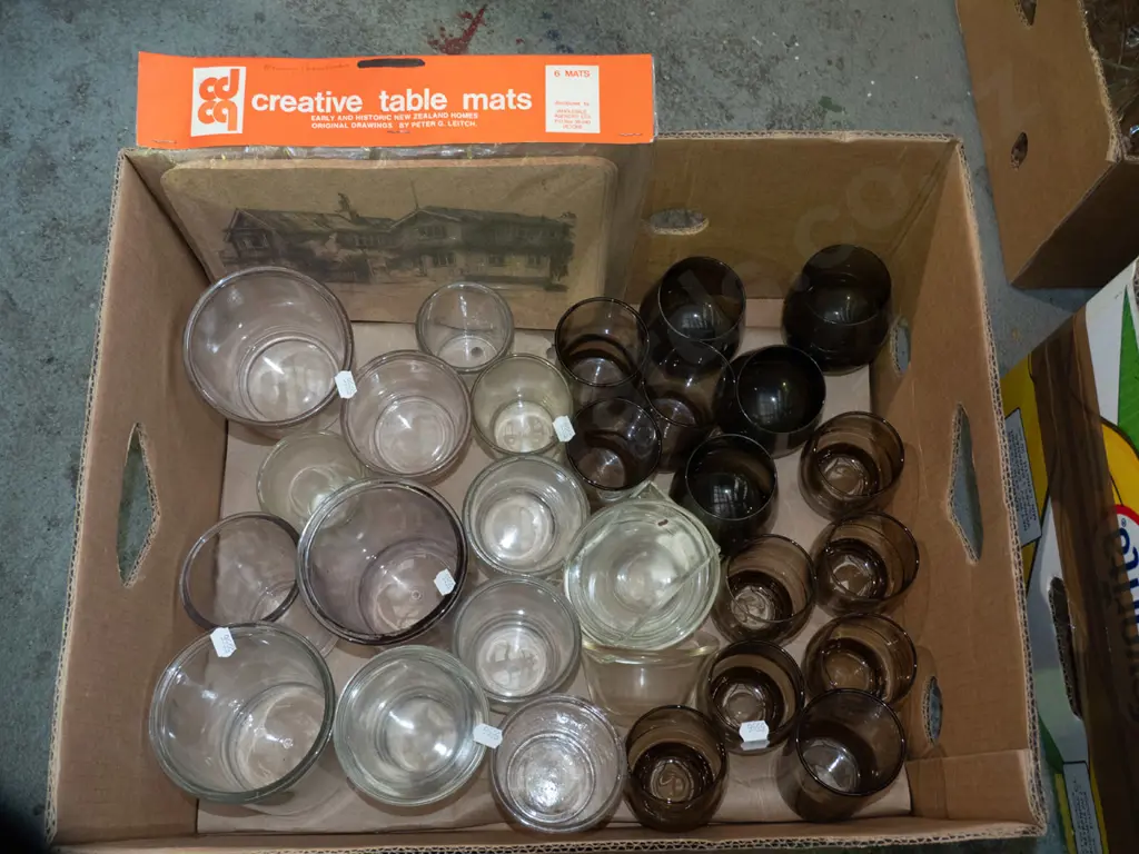 box; glasses and jars Image 1++