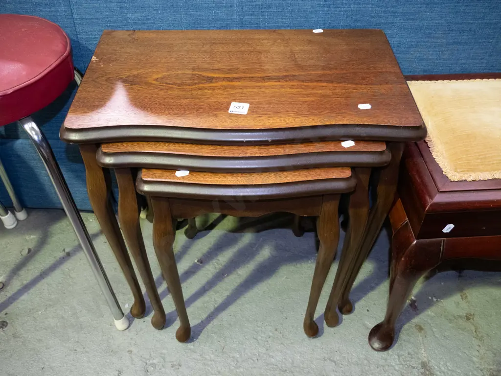 cab leg nest of 3 tables Image 1++