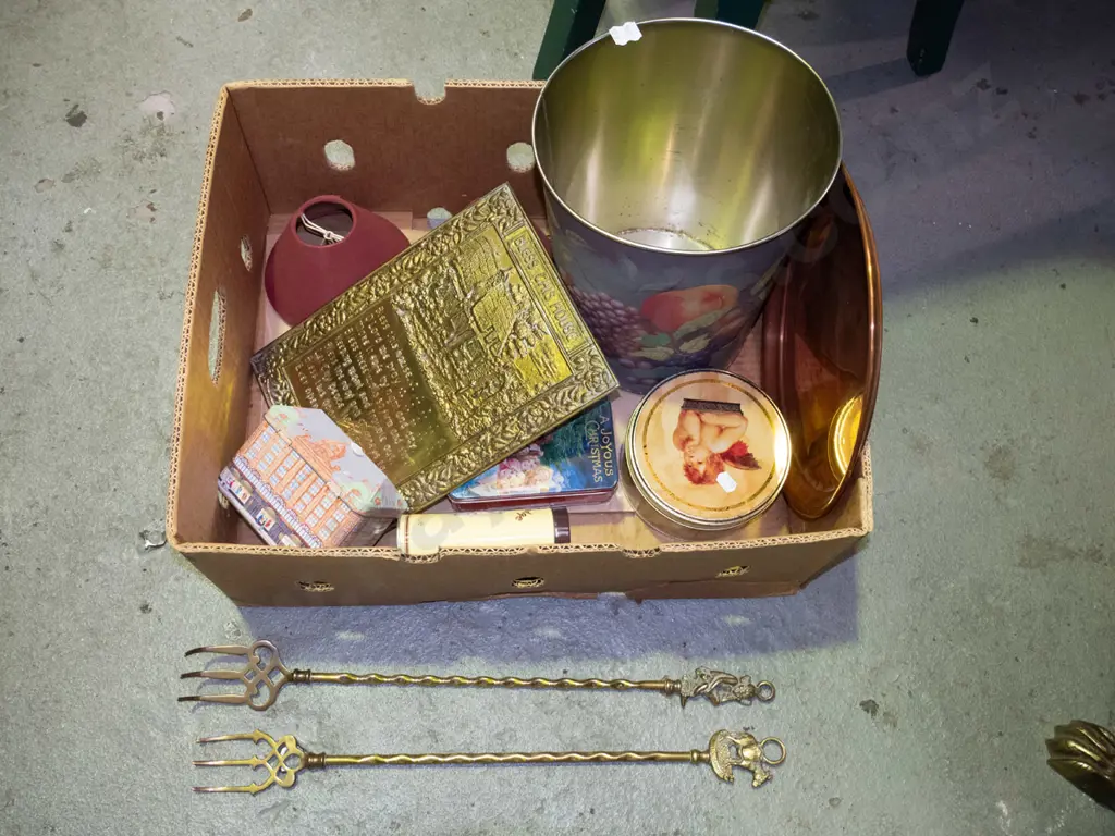 box; copper tray, various tins, rubbish bin etc Image 1++