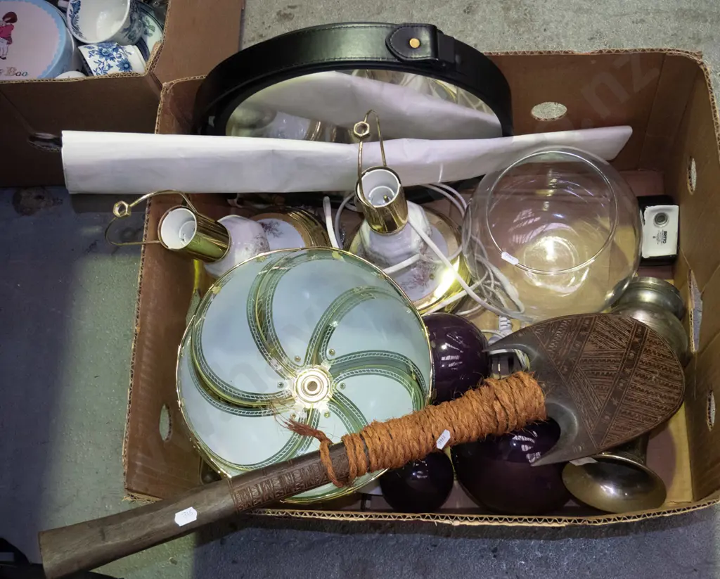 box; table lamps, wall mirror, plated vase, decorative balls etc Image 1++