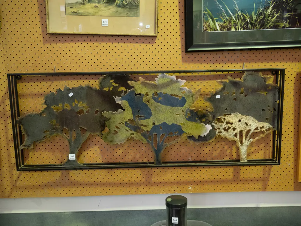 3D metal wall art - 3 trees Image 1++