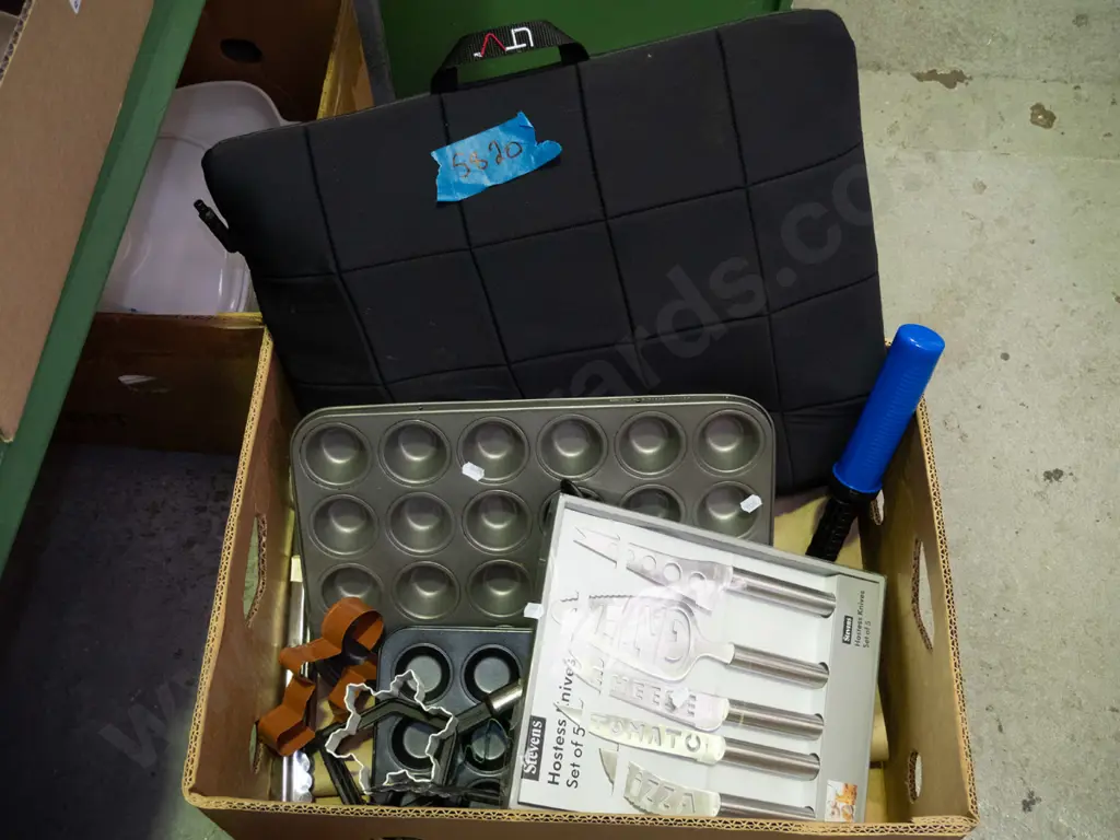 box; kitchen utensils, muffin tray, knife set etc Image 1++