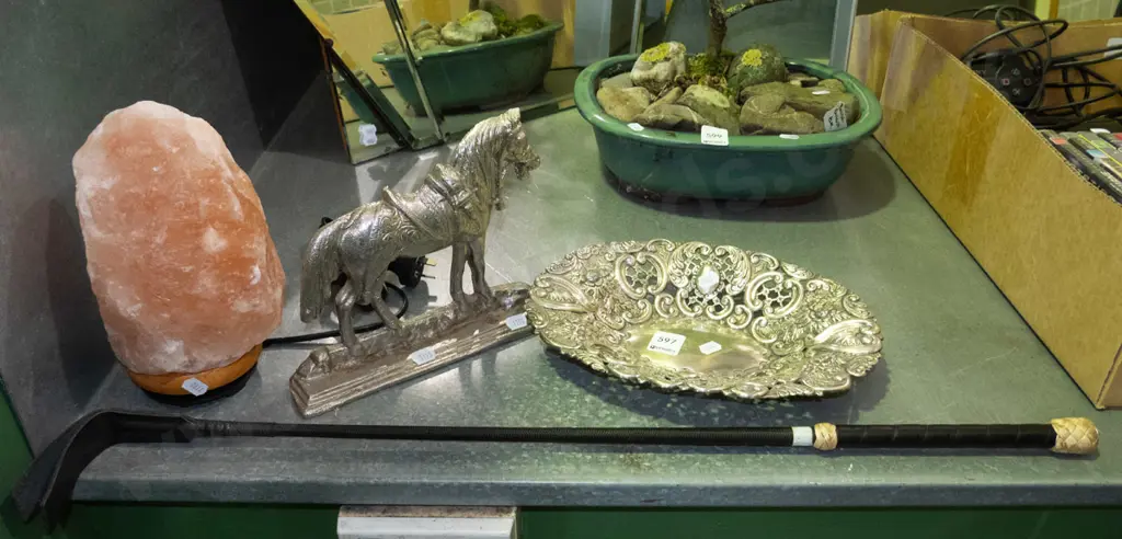 riding crop, plated tray, cast iron horse figurine, rock salt lamp Image 1++