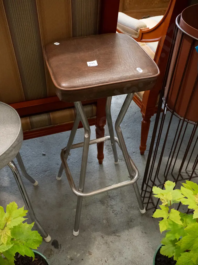 brown vinyl stool Image 1++