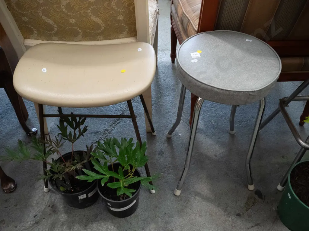 grey vinyl and cream vinyl stools - yellow dots Image 1++